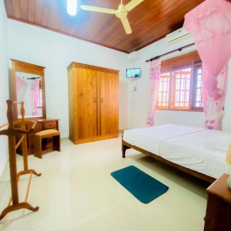 Lumbini Villa Bentota Exteriör bild