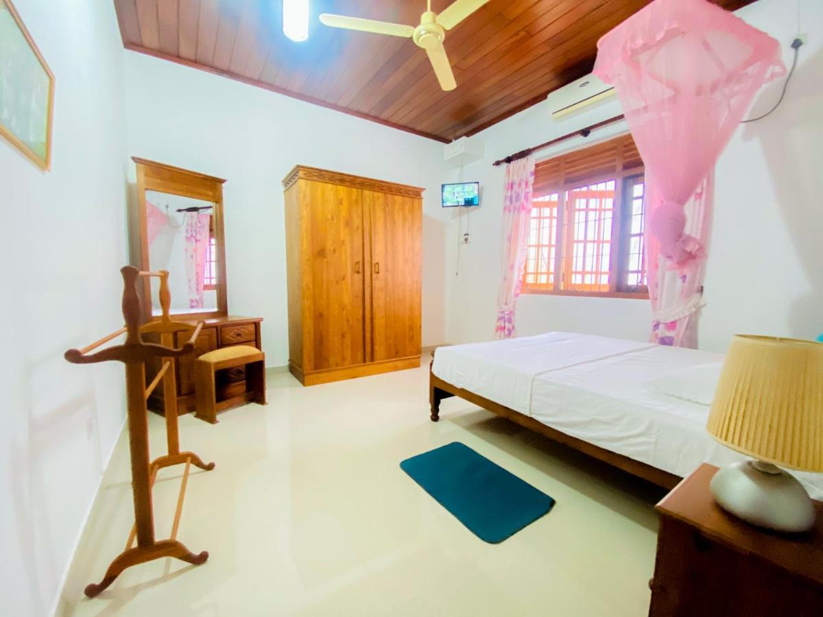 Lumbini Villa Bentota Exteriör bild