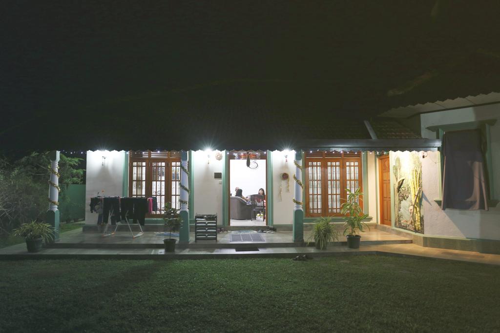Lumbini Villa Bentota Exteriör bild